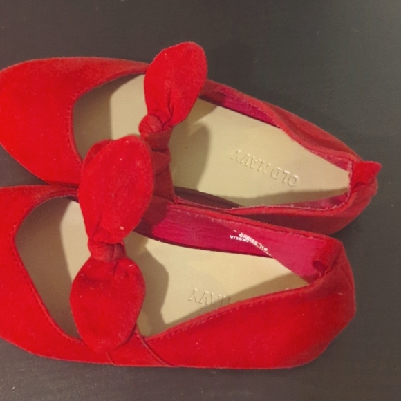 Old navy toddler girls dress shoes - Picture 2 of 2